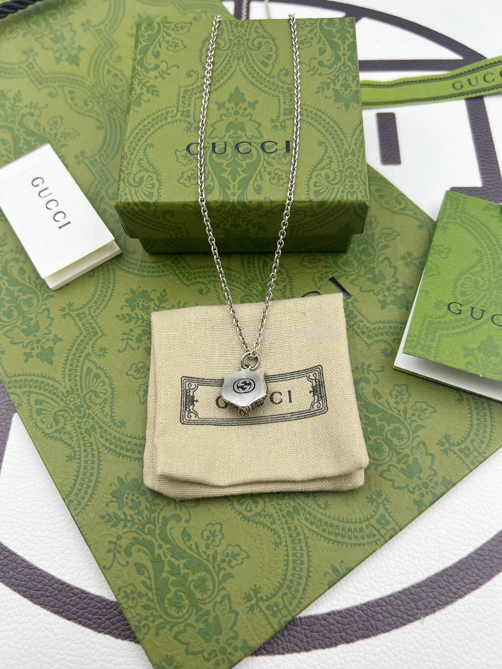 Gucci Silver Necklace With Tiger Pendant Silvery (5) - www.newkick.vip